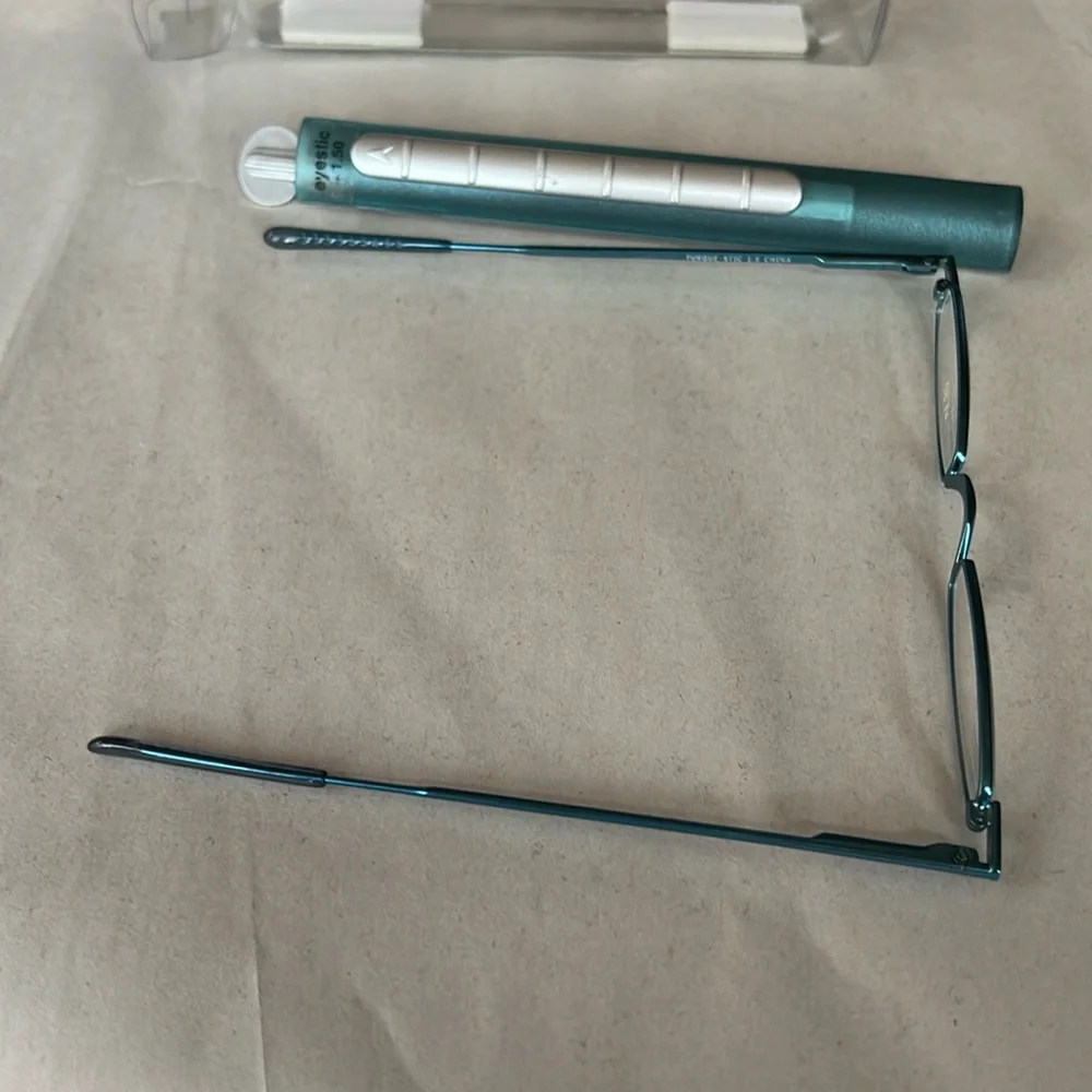COPY - NEW. Eyestic Reading Glasses with case. 1.5 strength Blue - Picture 7 of 7